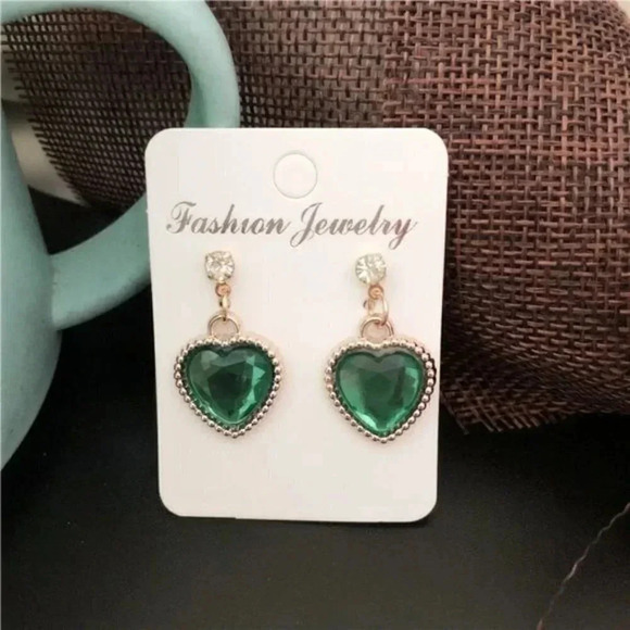 Rhinestone Heart Dangle Earrings Gold Green - Picture 1 of 2